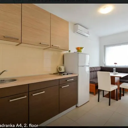 Daire Cozy Two Bedroom With Sea View Zadar