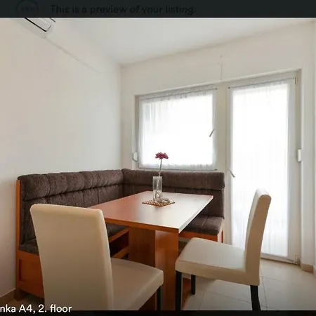 Daire Cozy Two Bedroom With Sea View